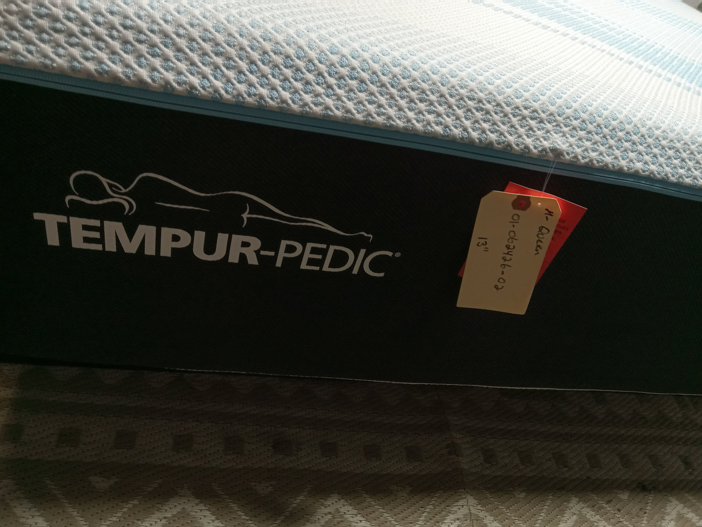 Tempur-Pedic | Luxe Breeze Firm | 13" Queen Mattress