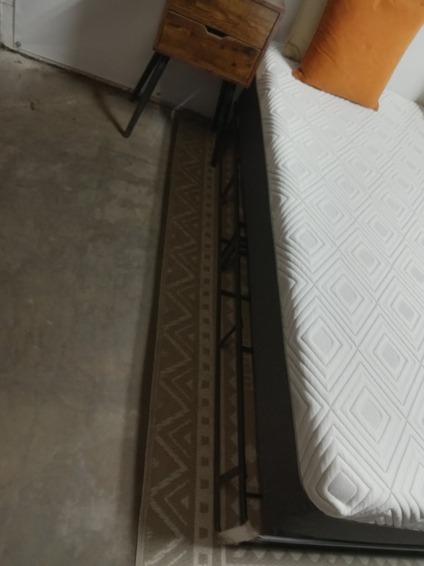 Sealy | Essential | 12" Full Mattress