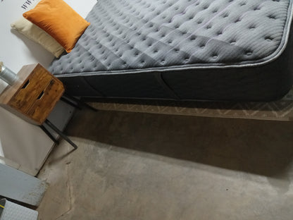 Beautyrest | BR1000 | 13" King Mattress