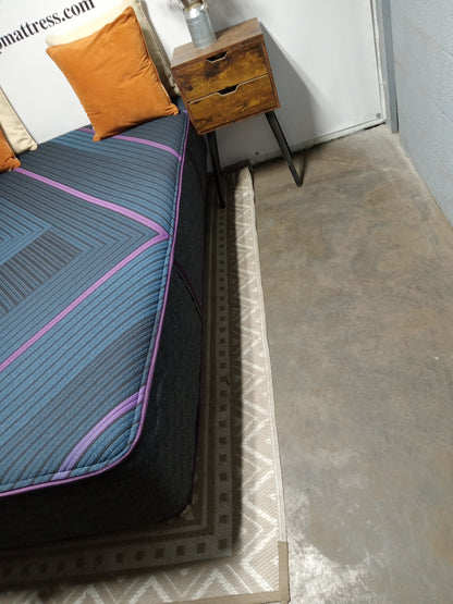 Beautyrest | World Class Level 3 | 12" Queen Mattress
