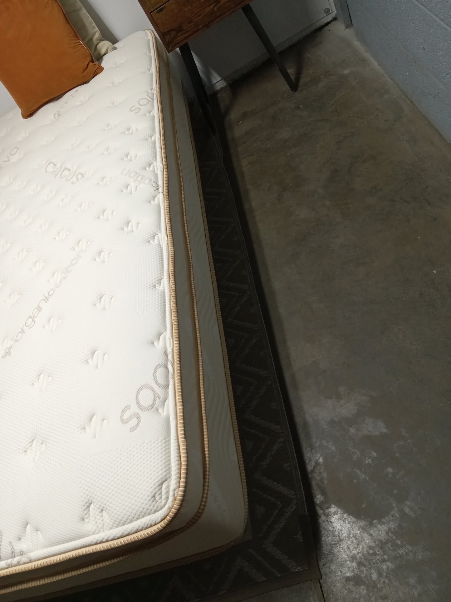 Saatva | Classic | Firm | 11.5" Queen Mattress