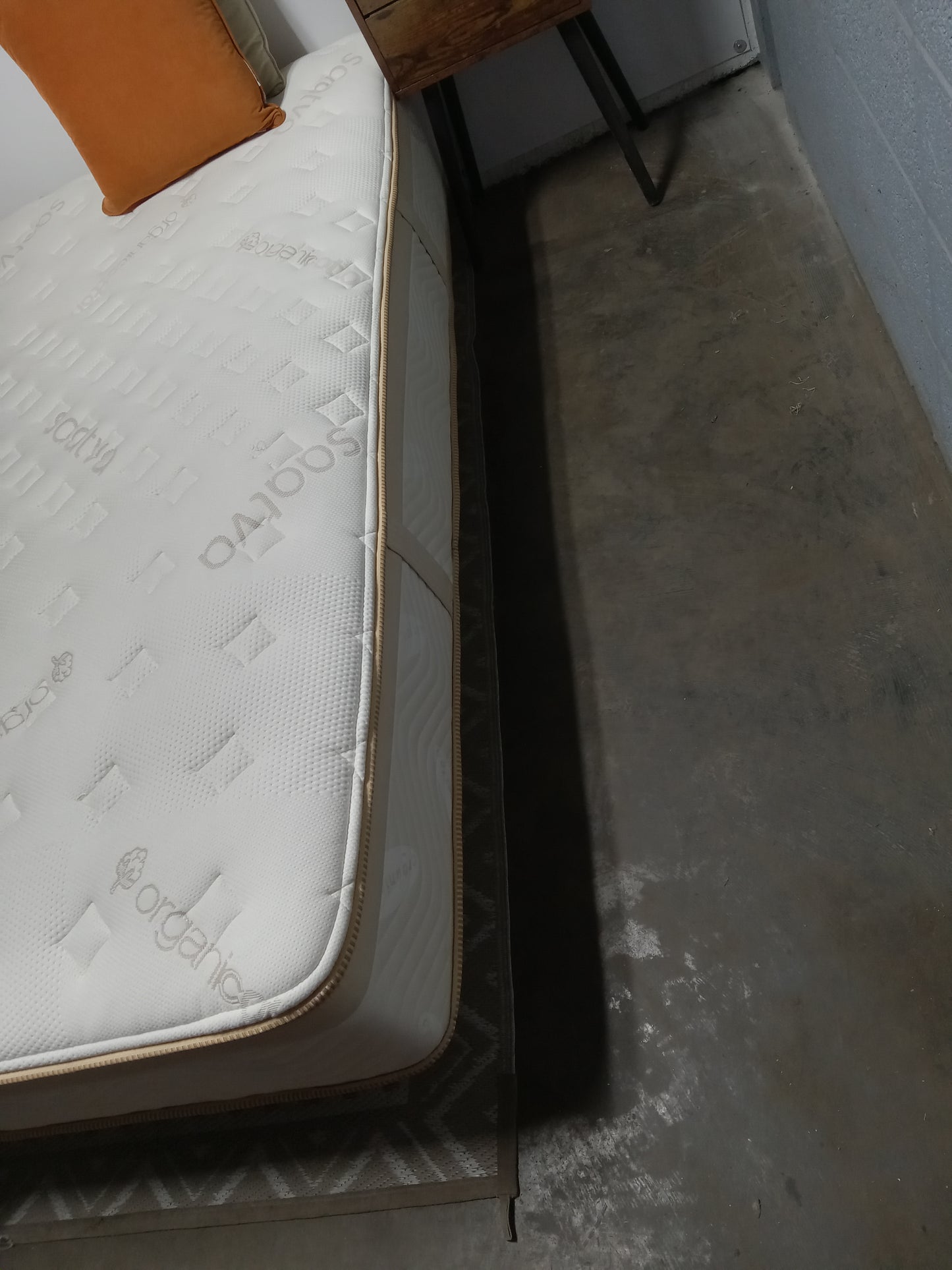 Saatva | Memory Foam Hybrid | 10" Queen Mattress