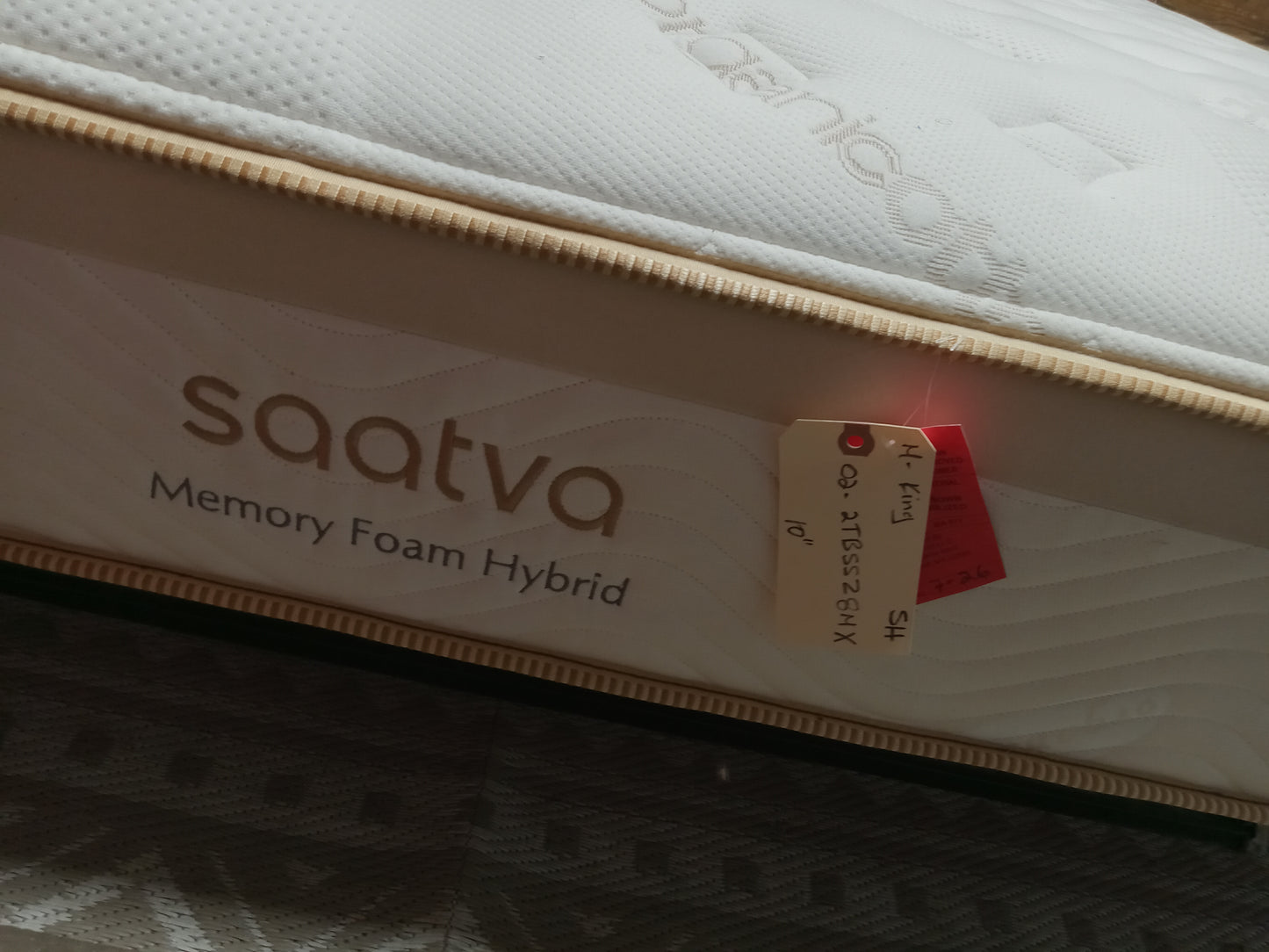 Saatva | Memory Foam Hybrid | 10" Queen Mattress