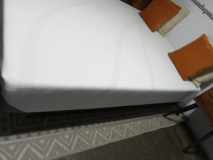 Tempur-Pedic | Cloud Medium | 10" Queen Mattress