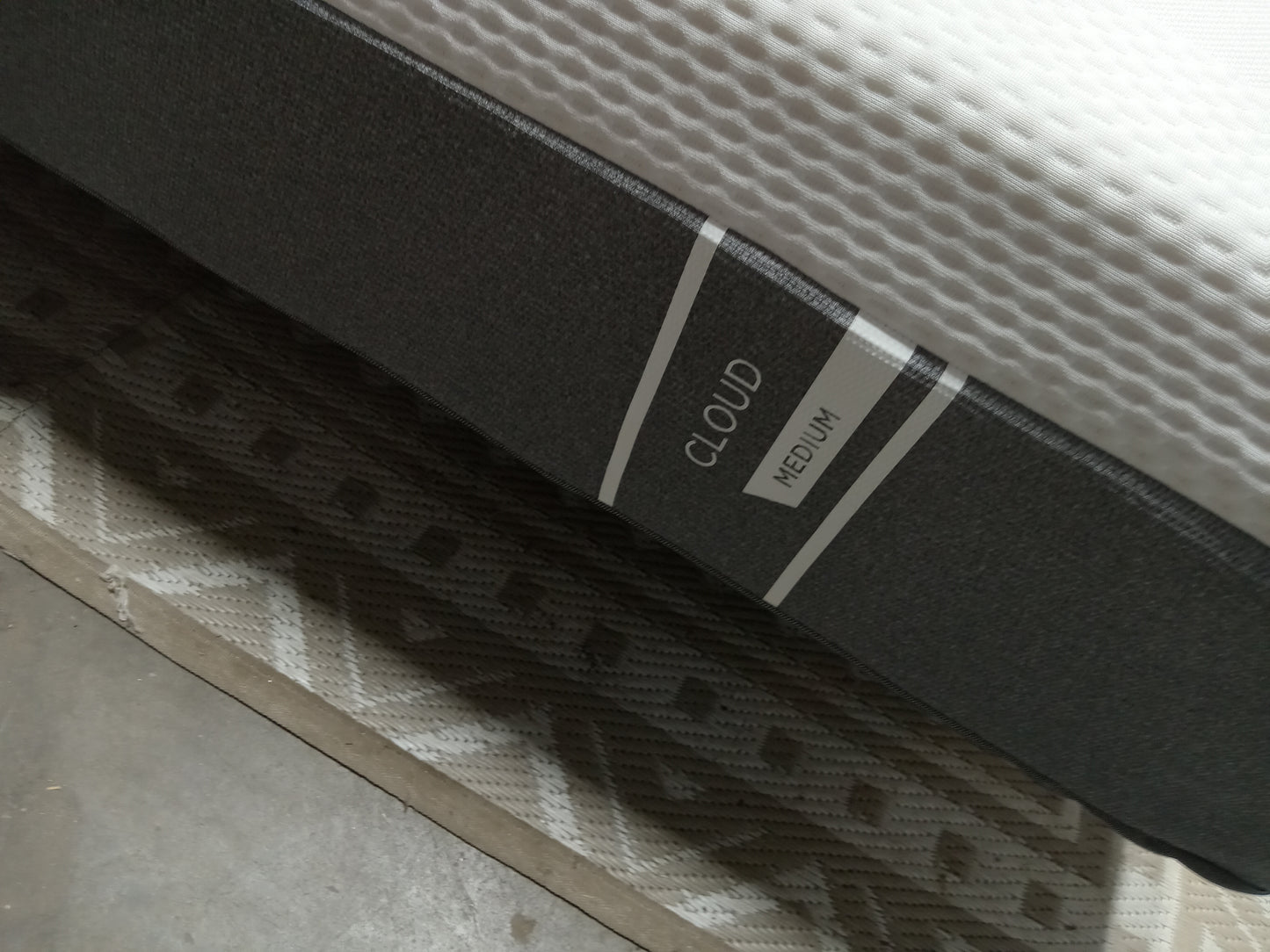 Tempur-Pedic | Cloud Medium | 10" Queen Mattress