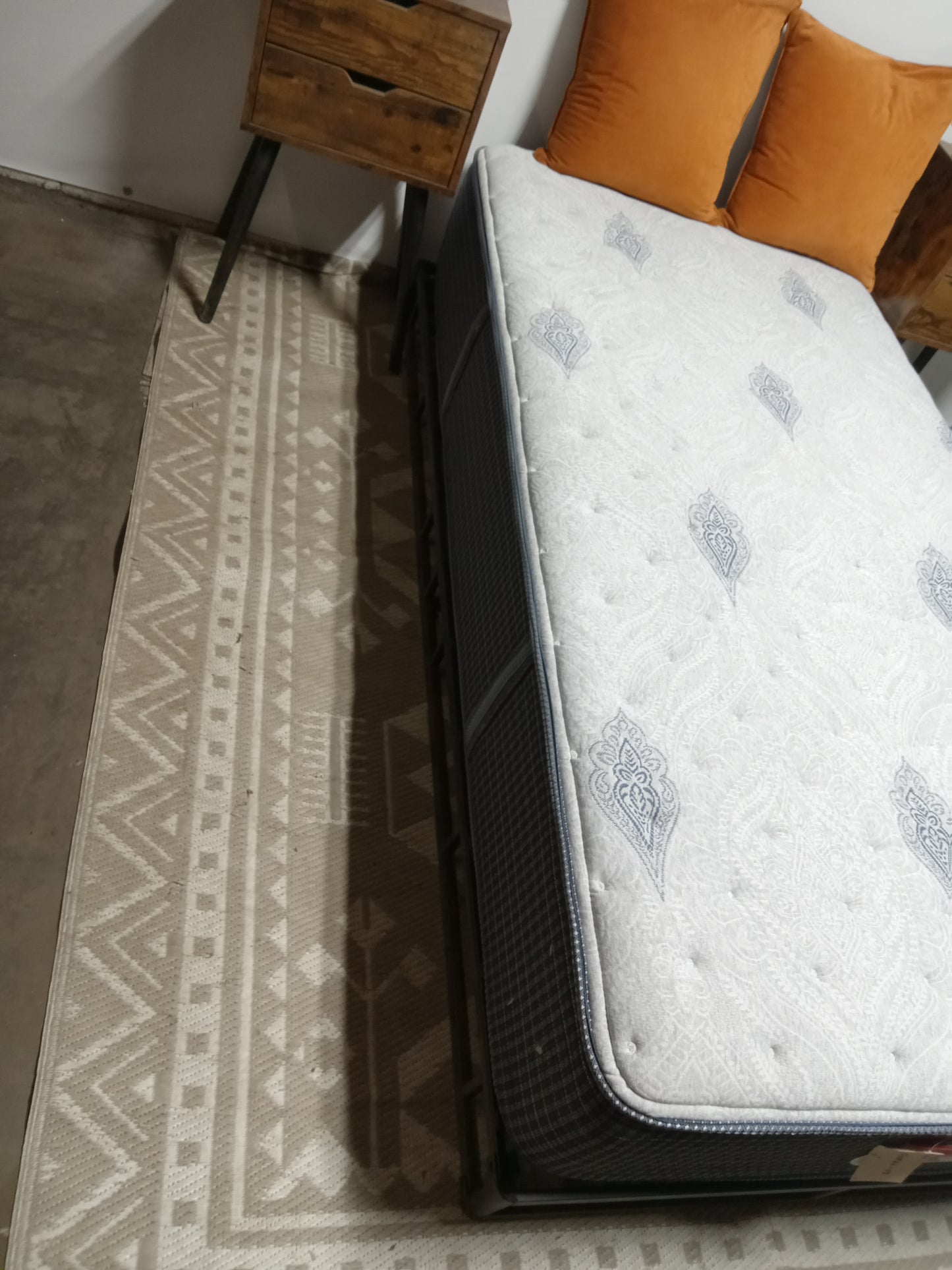 Beautyrest | Silver North Cape | 11" Twin Mattress
