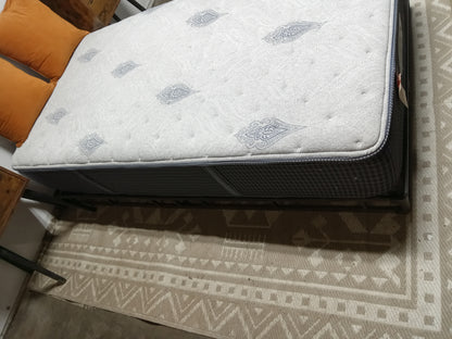 Beautyrest | Silver North Cape | 11" Twin Mattress