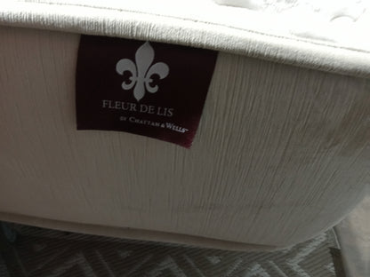Chattam & Wells | Fleur De Lis | 12" Full Mattress