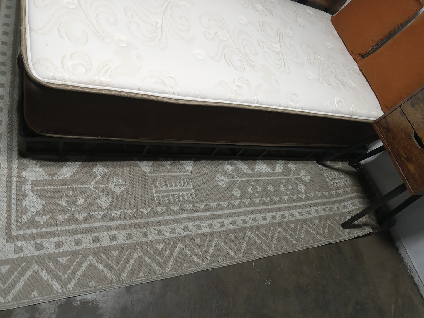 Elegance | Plush | 10" Twin Mattress