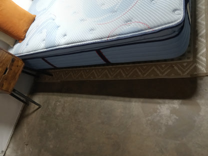 Sealy | Posturepedic Plus | 13" Queen Mattress