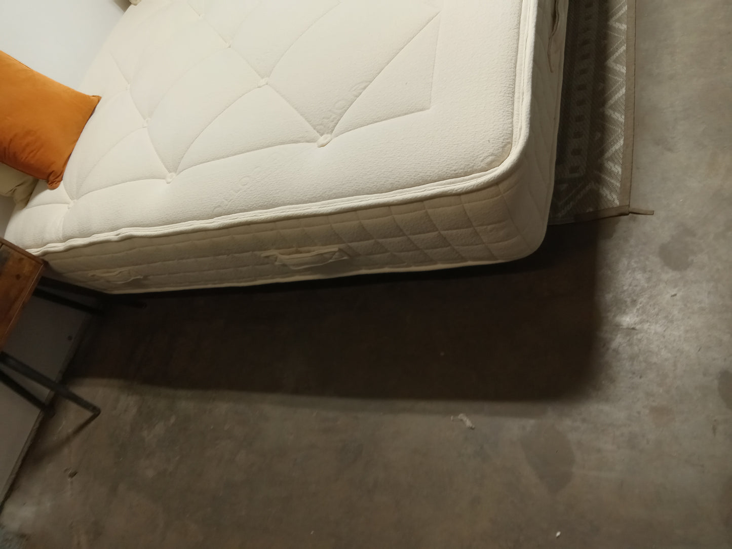 Avocado | Luxury Organic | 13" King Mattress