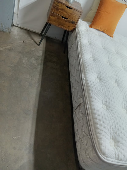 Aireloom | Preffered Solano Luxe Top Plush | 14" King Mattress