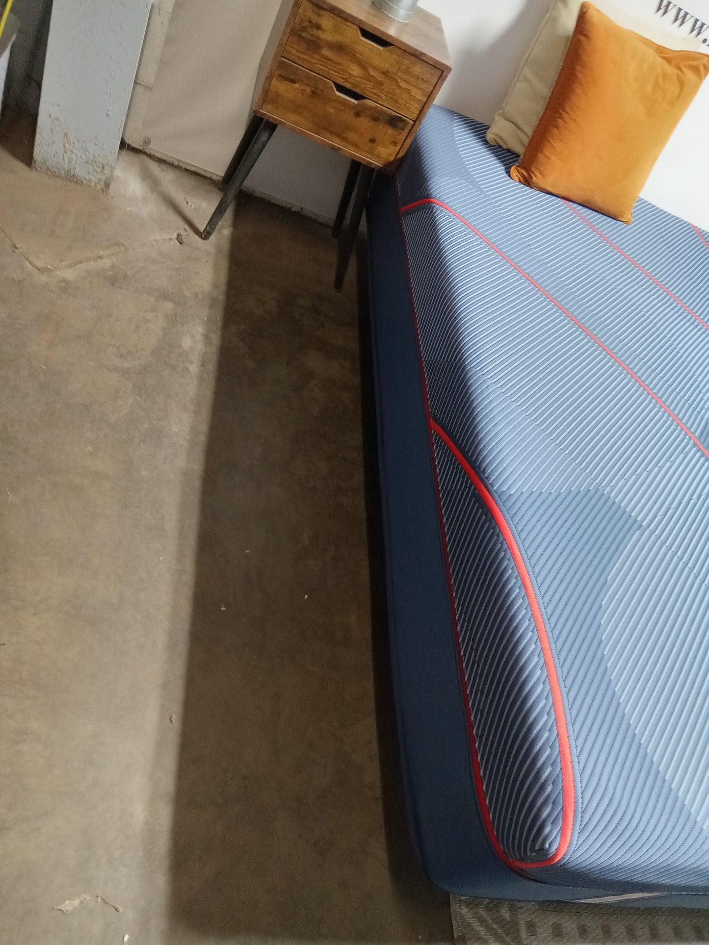 Sealy | Posturepedic Elite Hybrid | 14" King Mattress