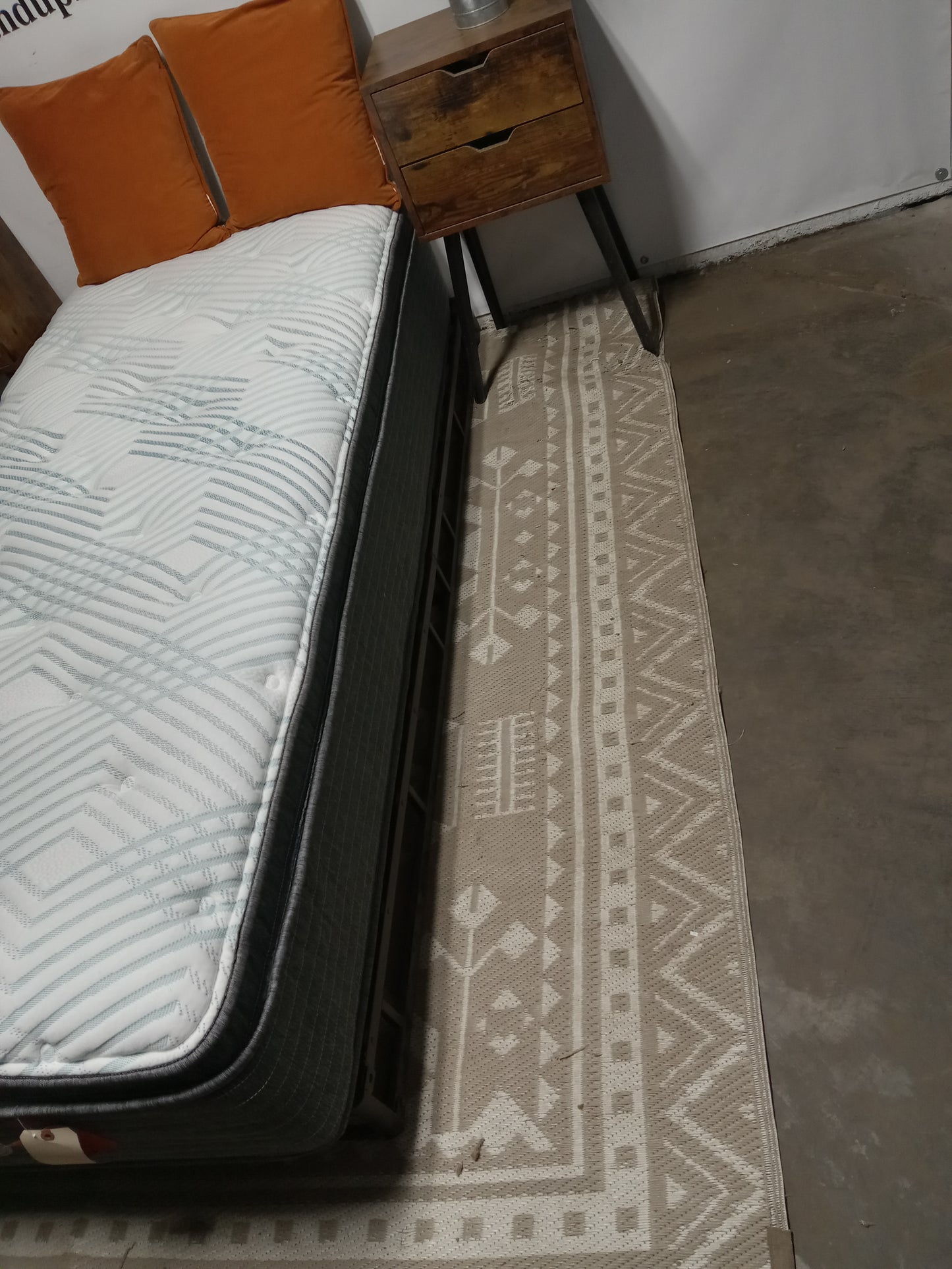 Beautyrest | PressureSmart | 13" Twin XL Mattress