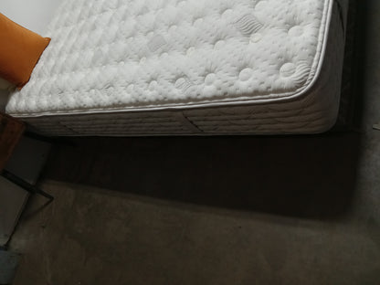 Aireloom | Cypress Tight Top | 12" Mattresses