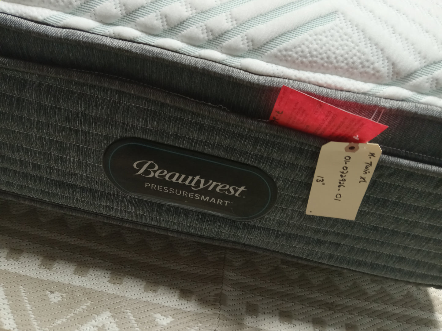 Beautyrest | PressureSmart | 13'' Twin XL Mattress