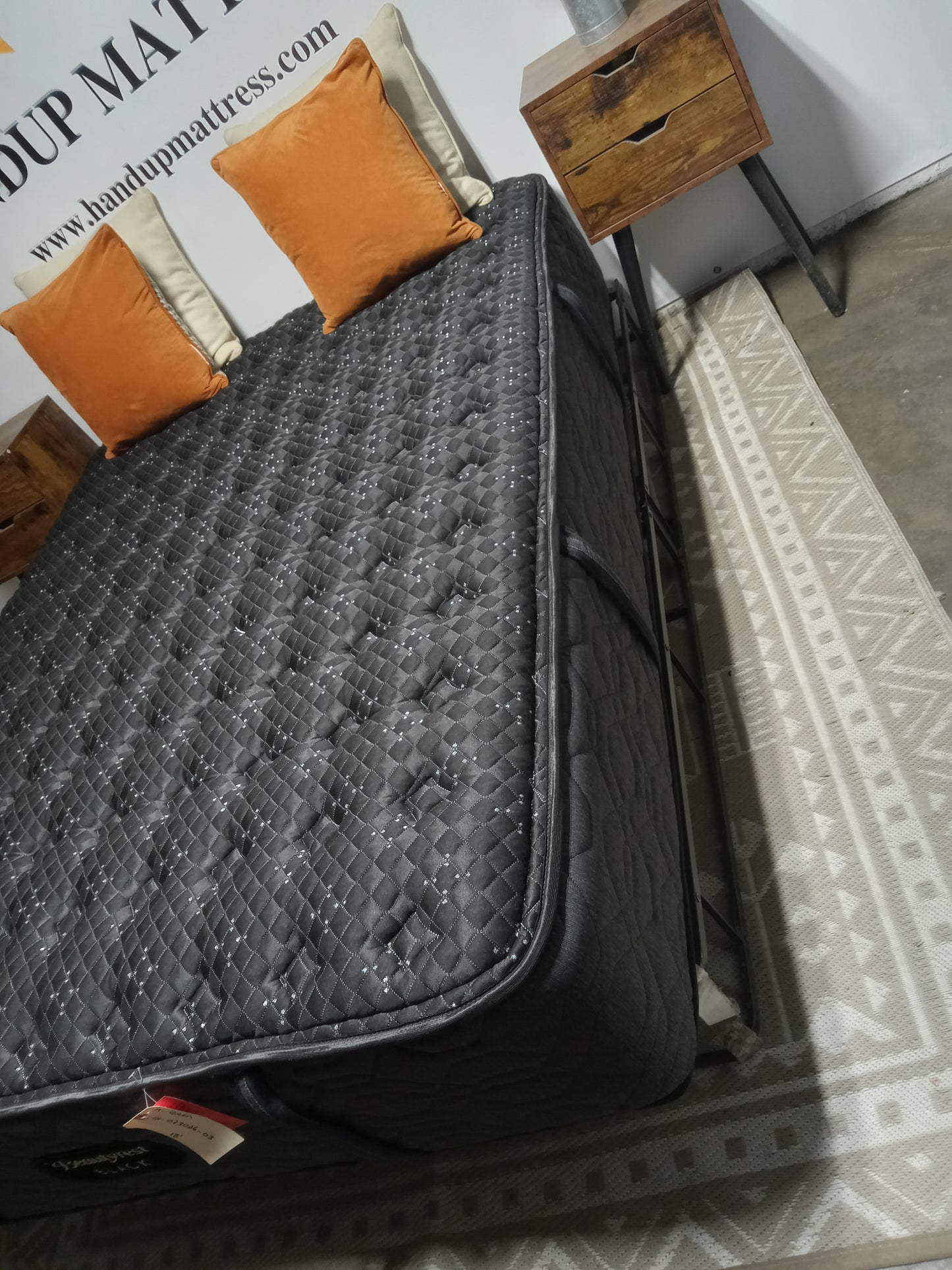 Beautyrest | Black Series 3 | 13" Queen Mattress