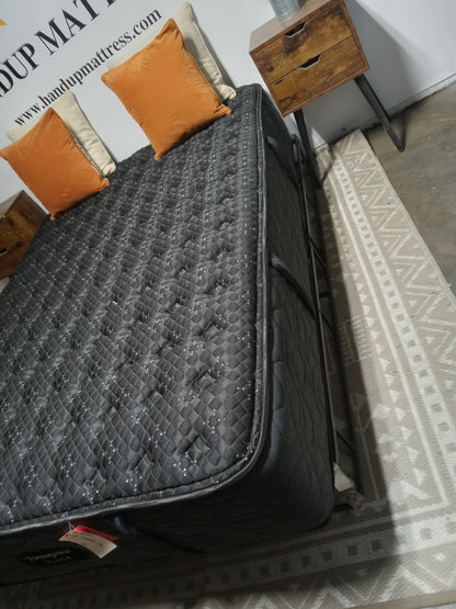 Beautyrest | Black Series 3 | 13" Queen Mattress