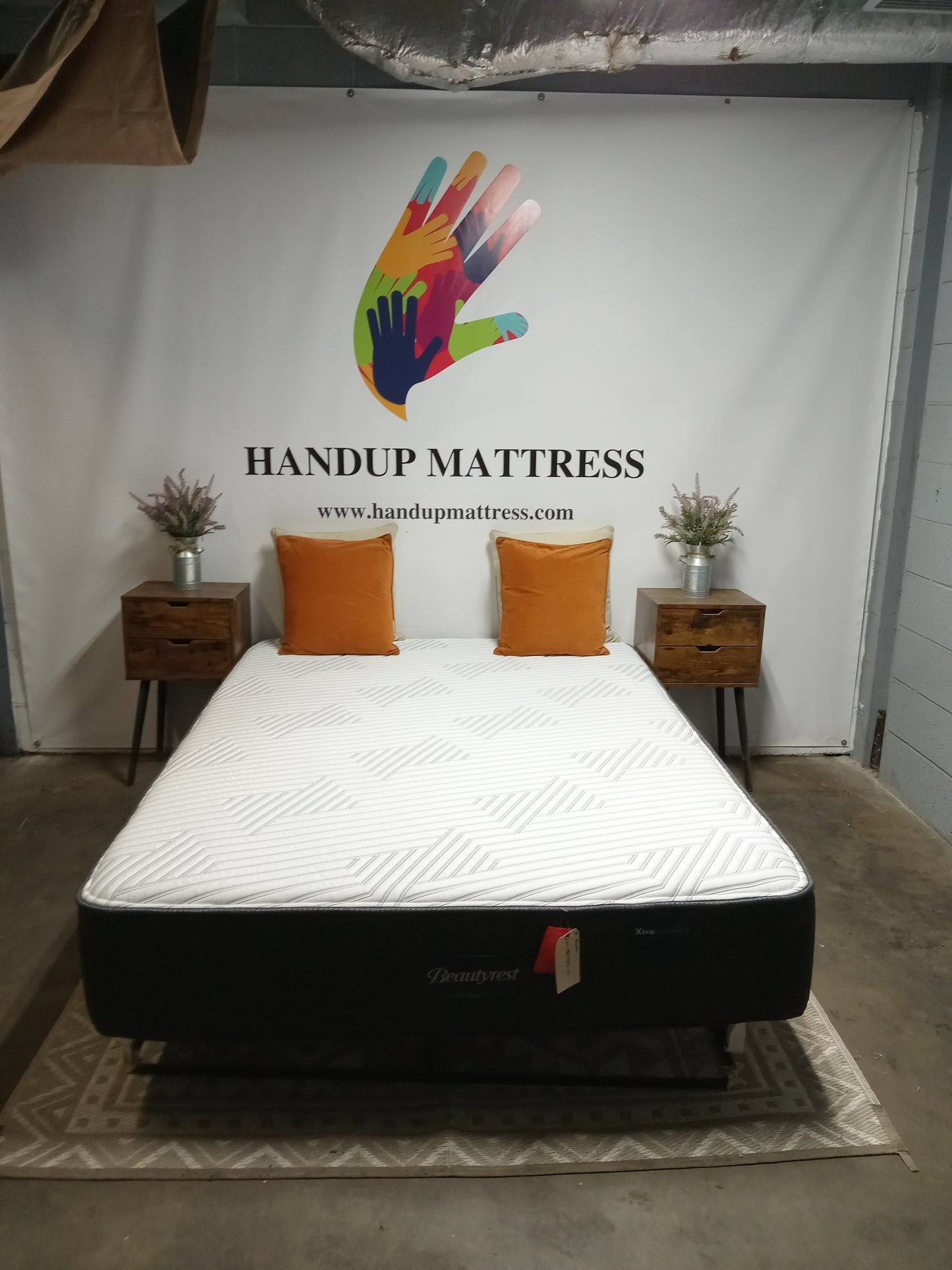 Beautyrest | Xtra Incredible Medium Hybrid | 13" Queen Mattress