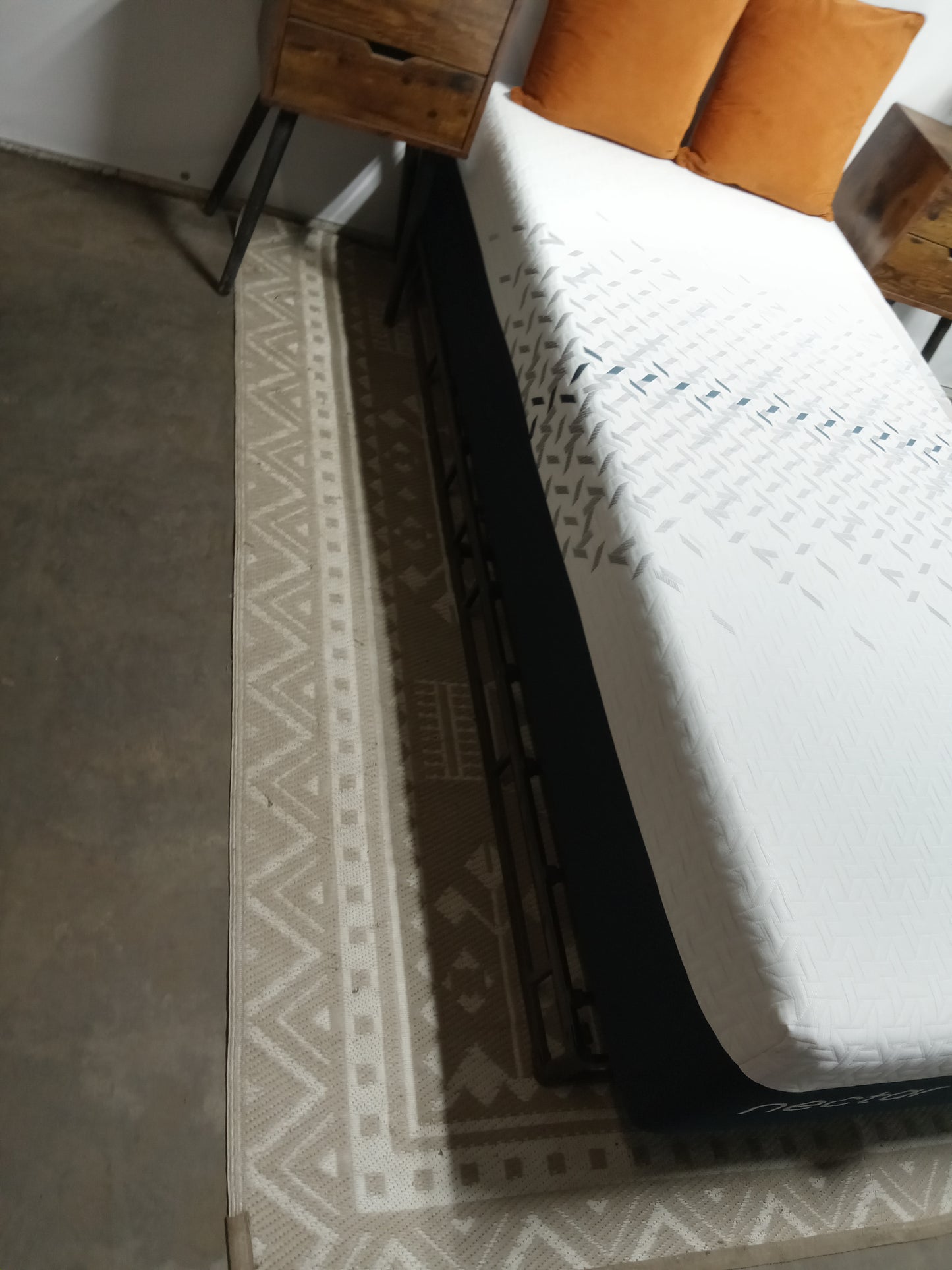 Nectar | Luxe Memory Foam | 14" Twin XL Mattress
