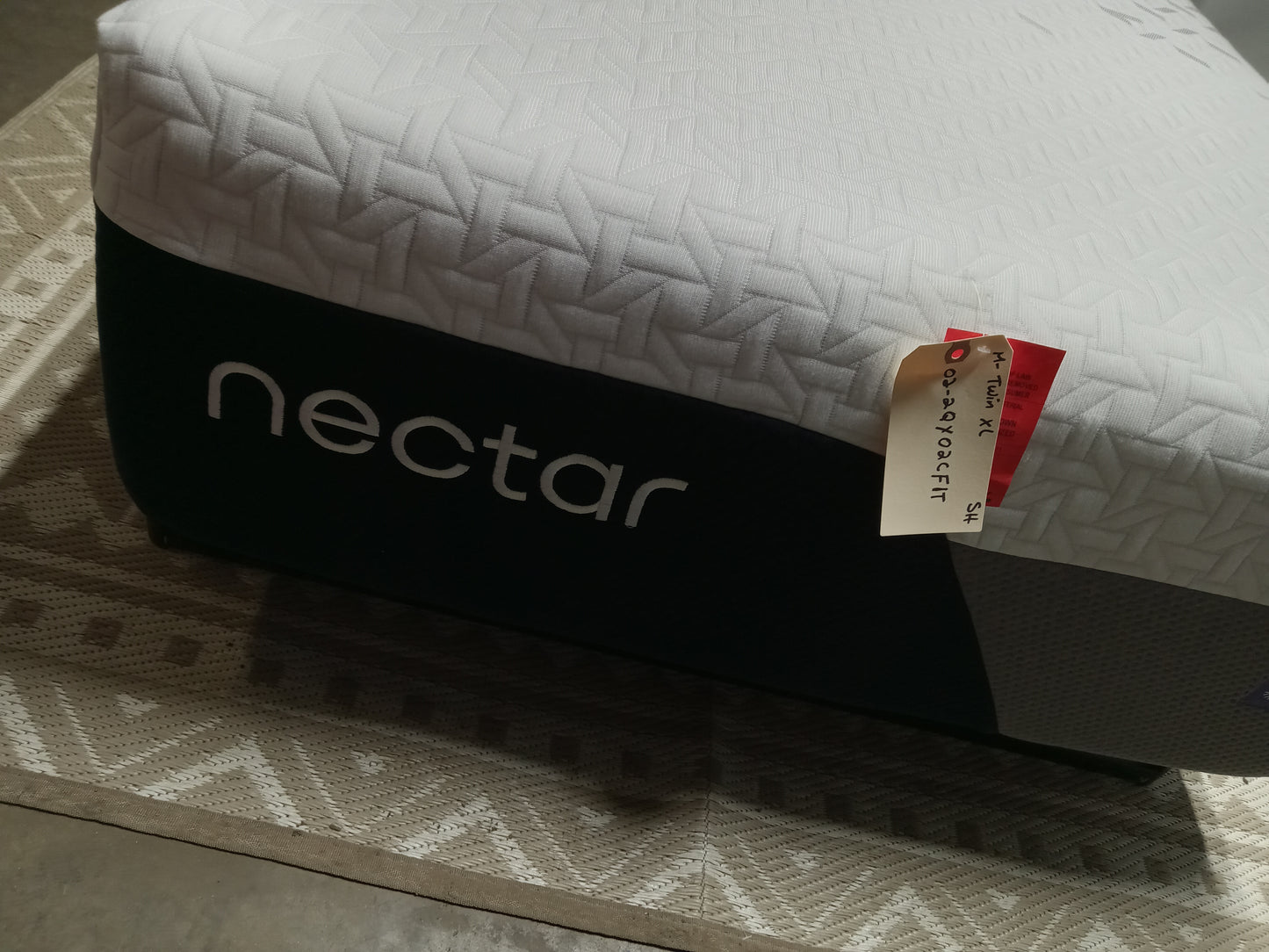 Nectar | Luxe Memory Foam | 14" Twin XL Mattress