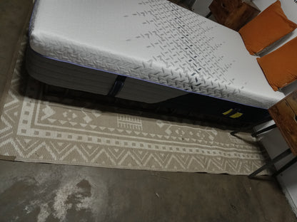 Nectar | Luxe Hybrid | 14" Twin XL Mattress ( NEW)