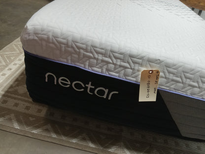 Nectar | Luxe Hybrid | 14" Twin XL Mattress ( NEW)