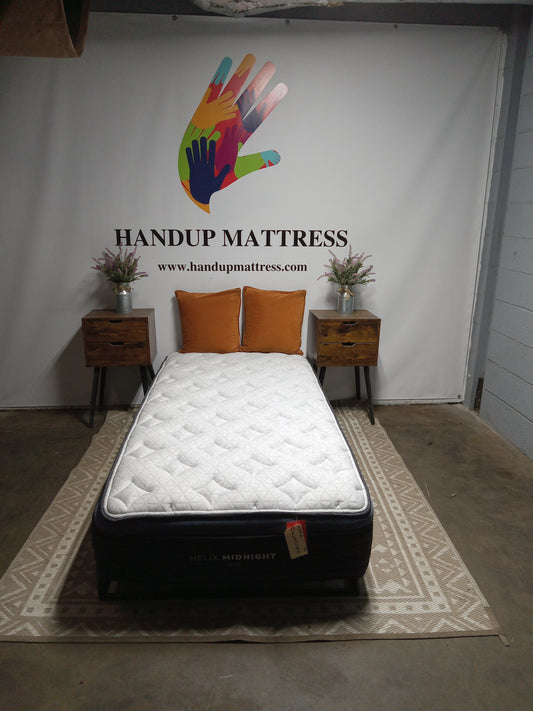 Helix | Luxe Midnight | 13.5" Twin XL Mattress