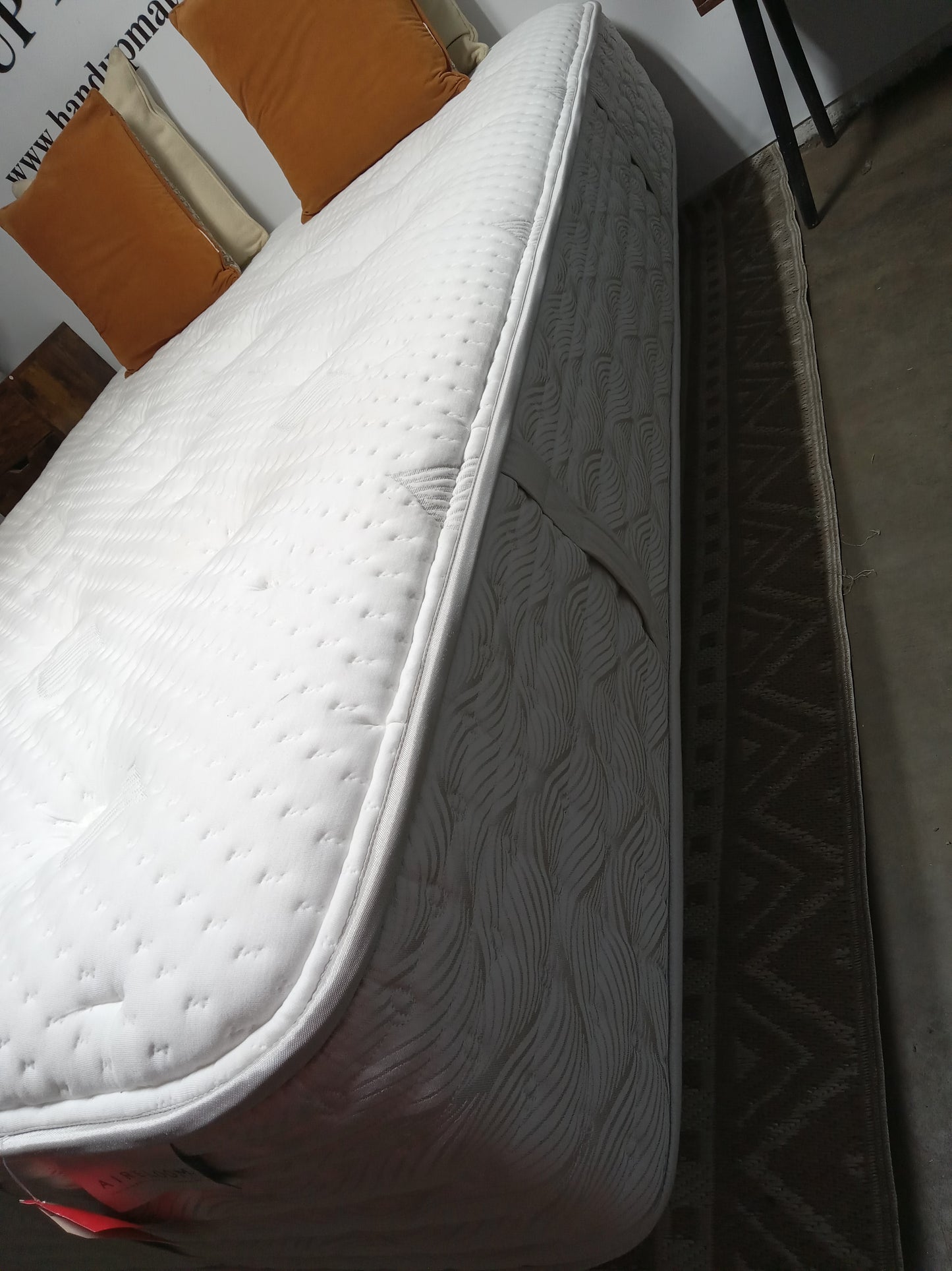 Aireloom | Grafton Plush | 14" Queen Mattress