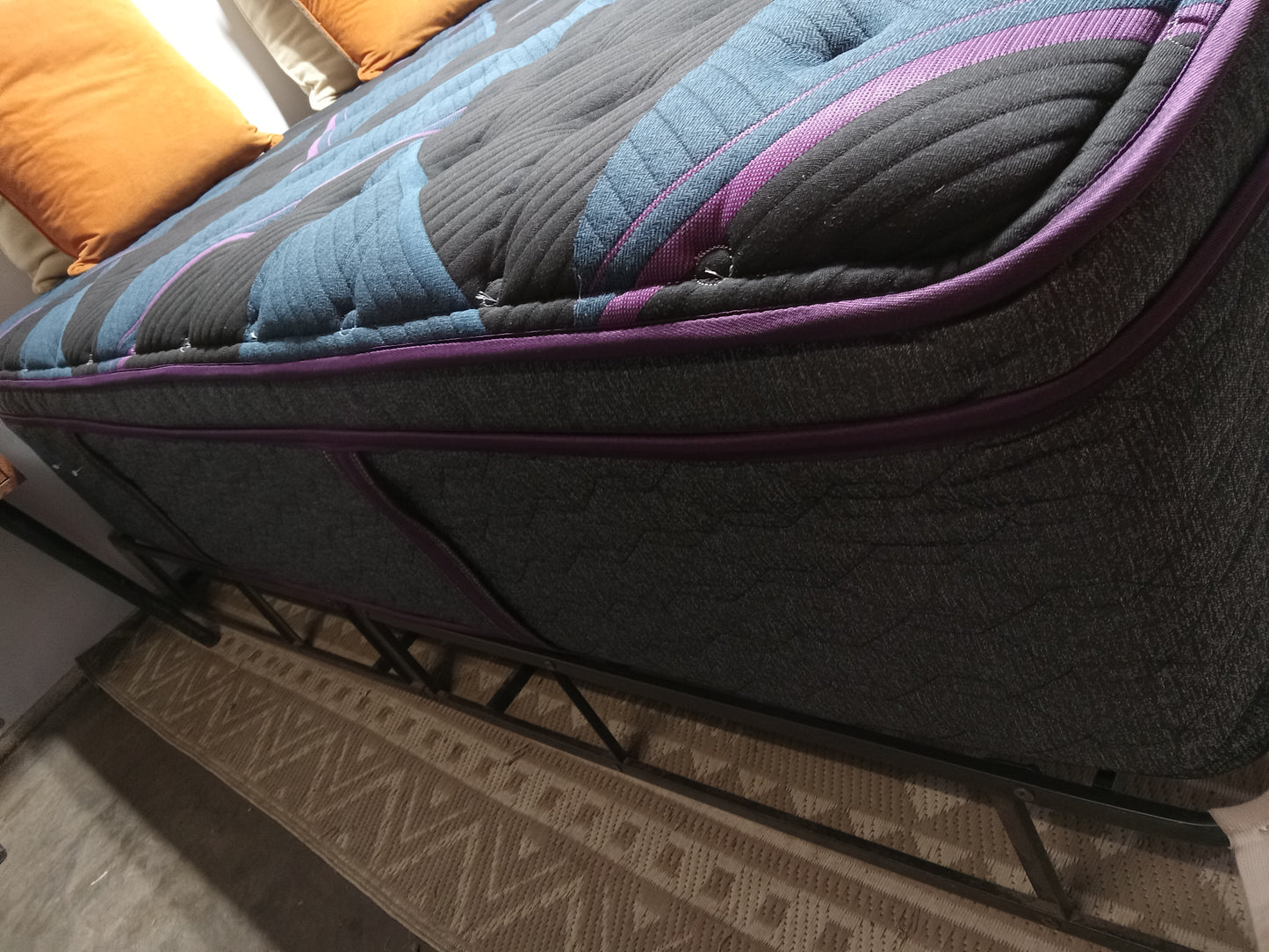 Beautyrest | World Class | 15.75" Full Mattress
