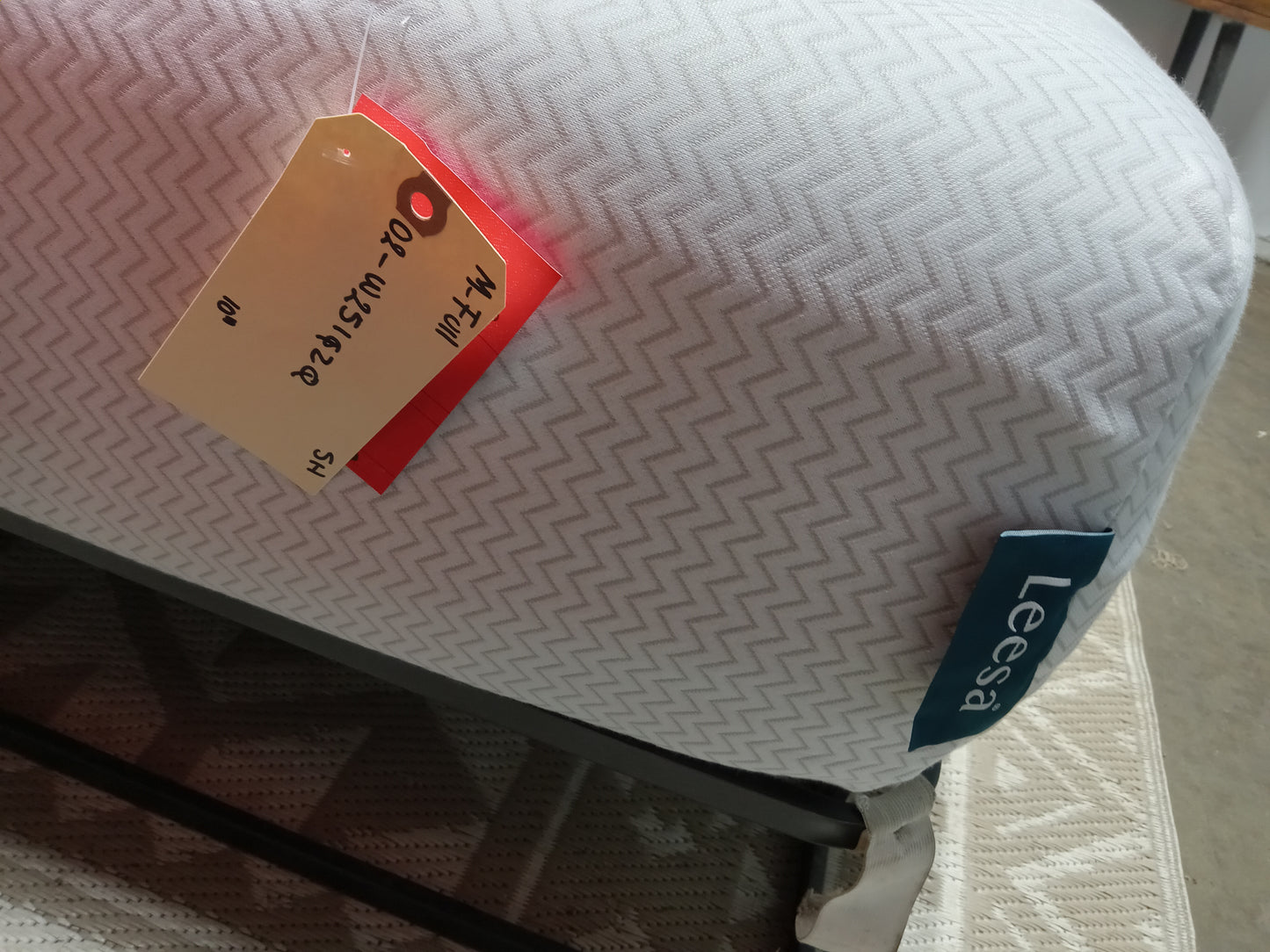 Leesa | Youth | 10" Full Mattress