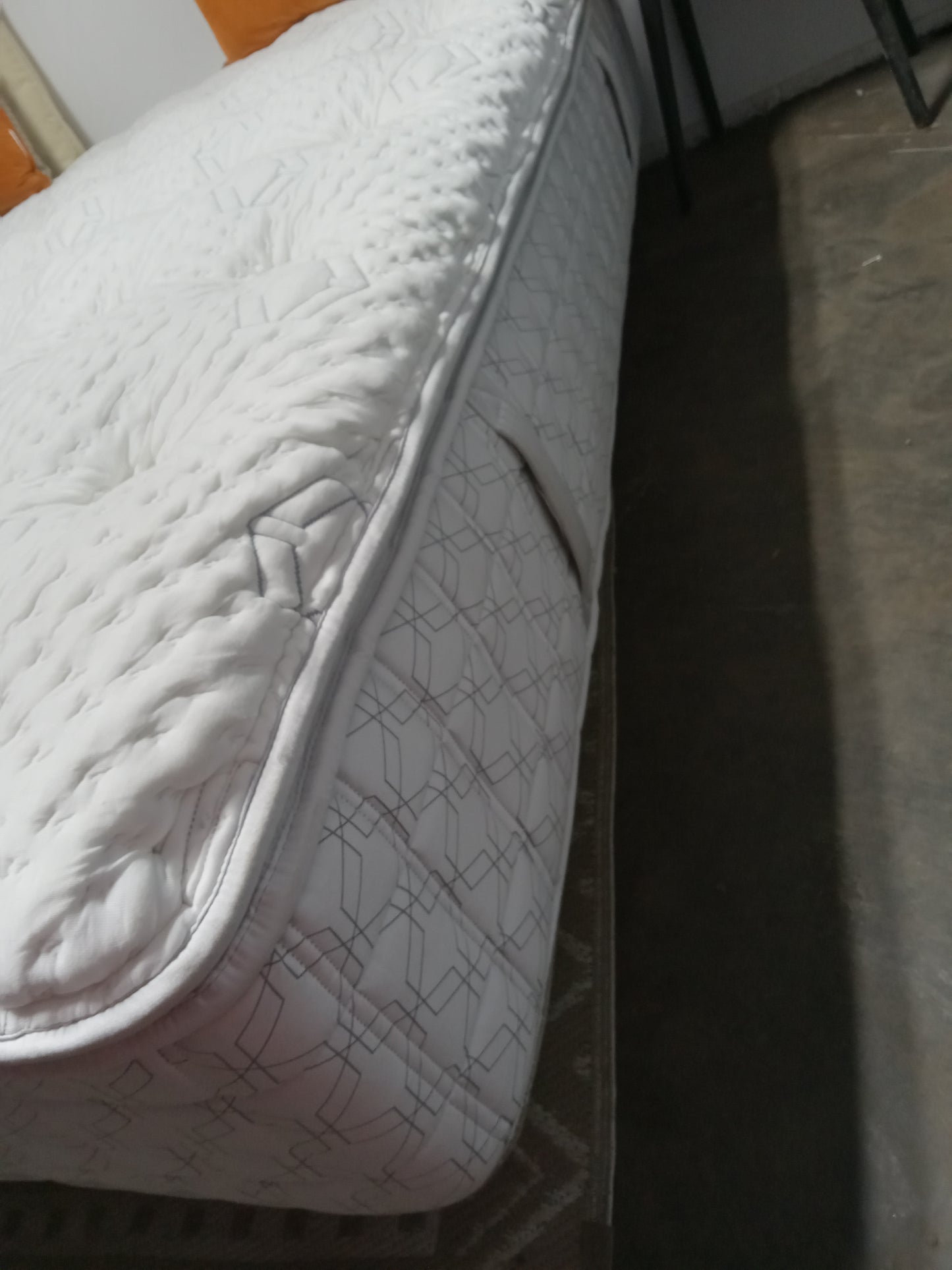 Aireloom | Sonoma Luxtop Plush | 14" King Mattress