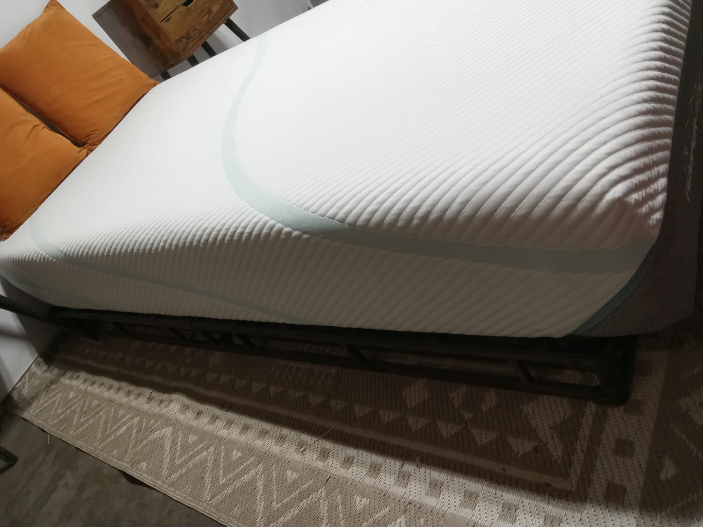 Tempur-Pedic | Adapt Medium | 11" Twin XL Mattress