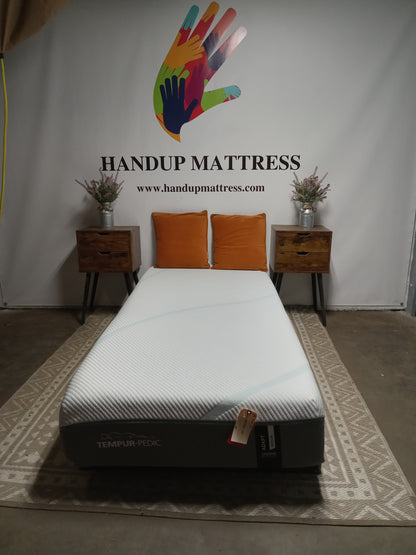 Tempur-Pedic | Adapt Medium | 11" Twin XL Mattress