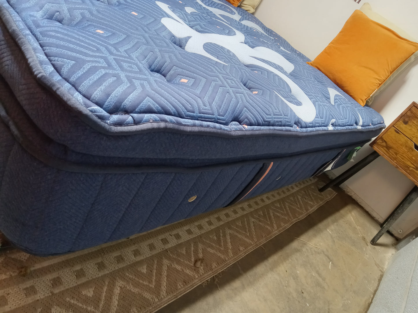 Stearns & Foster | Lux Estate Collection | 16" King Mattress
