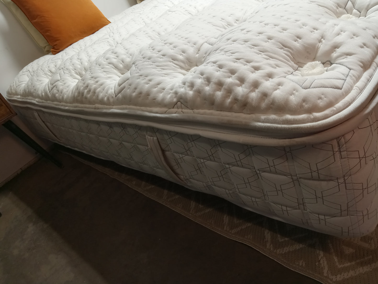 Aireloom | Preferred Collection Morgan | 13" King Mattress