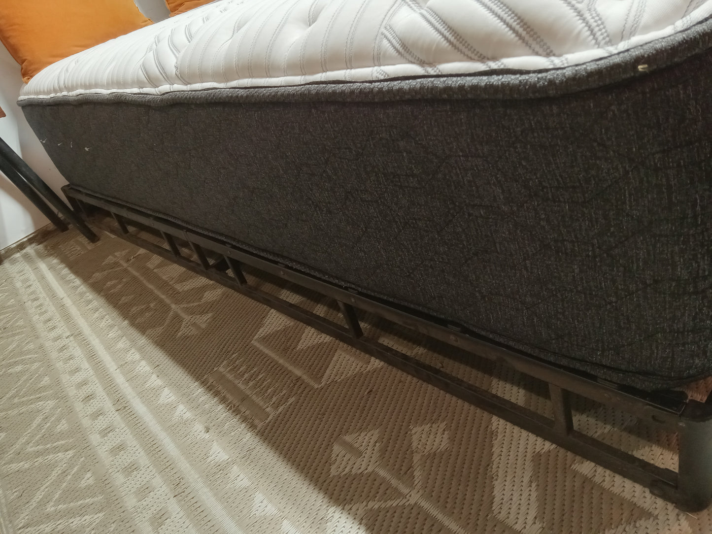 Beautyrest | Xtra Incredible Medium | 12" Twin Mattress