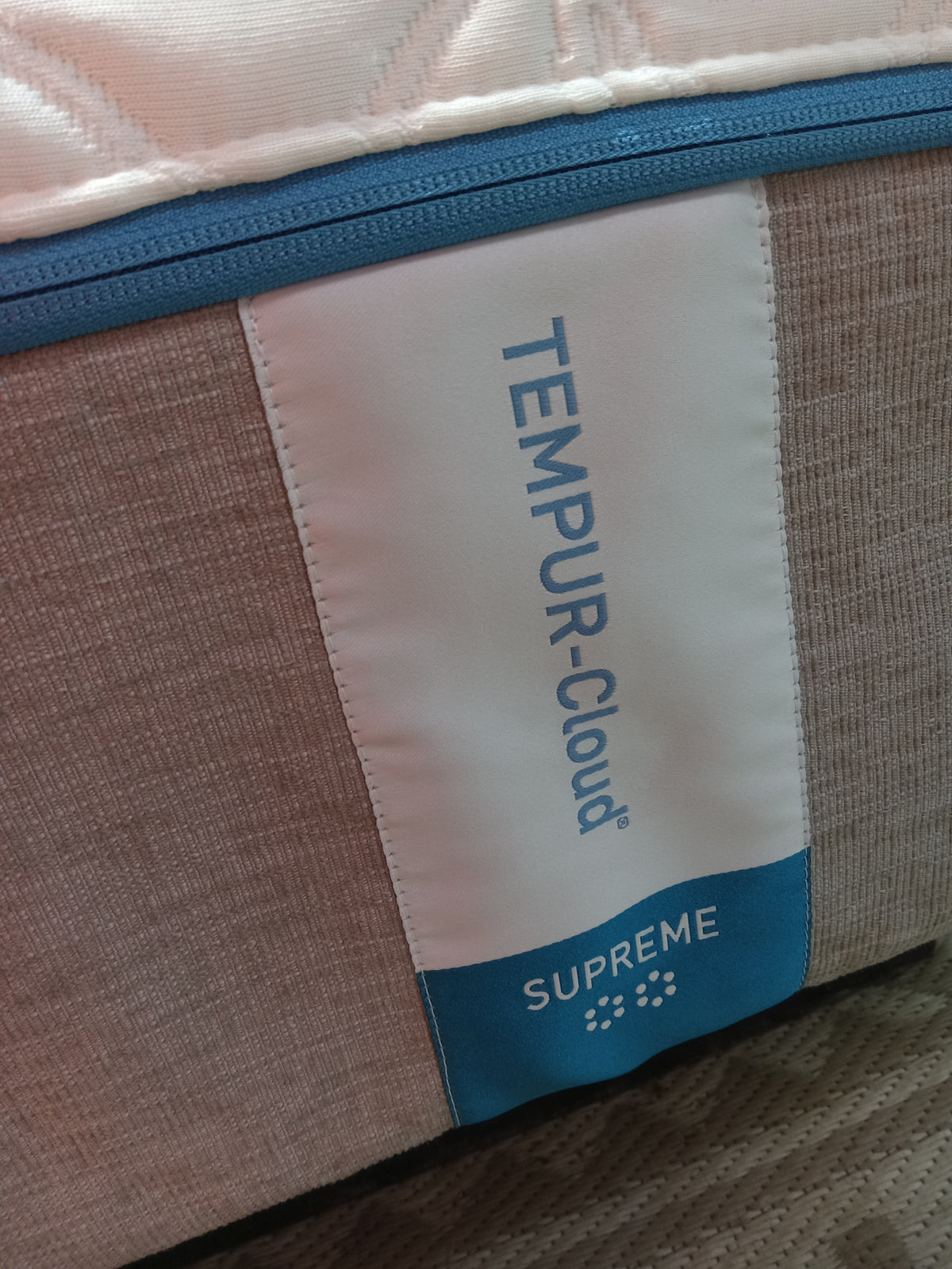 Tempur-Pedic | Tempur Cloud Supreme | 10" Queen Mattress