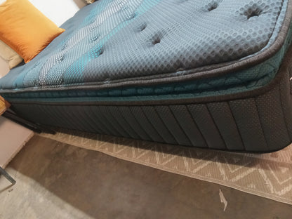 Dreamcloud | Pressursmart Plush | 14" King Mattress
