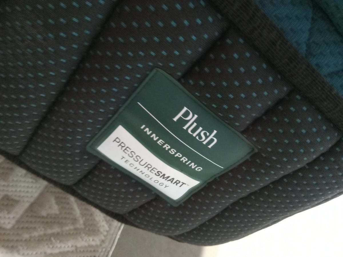 Dreamcloud | Pressursmart Plush | 14" King Mattress