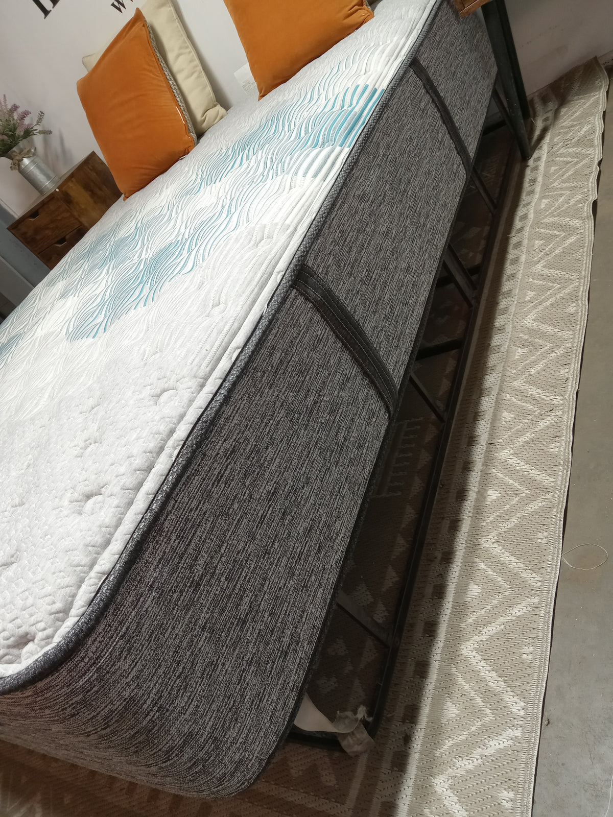Beautyrest | Harmony Lux | 12" Queen Mattress