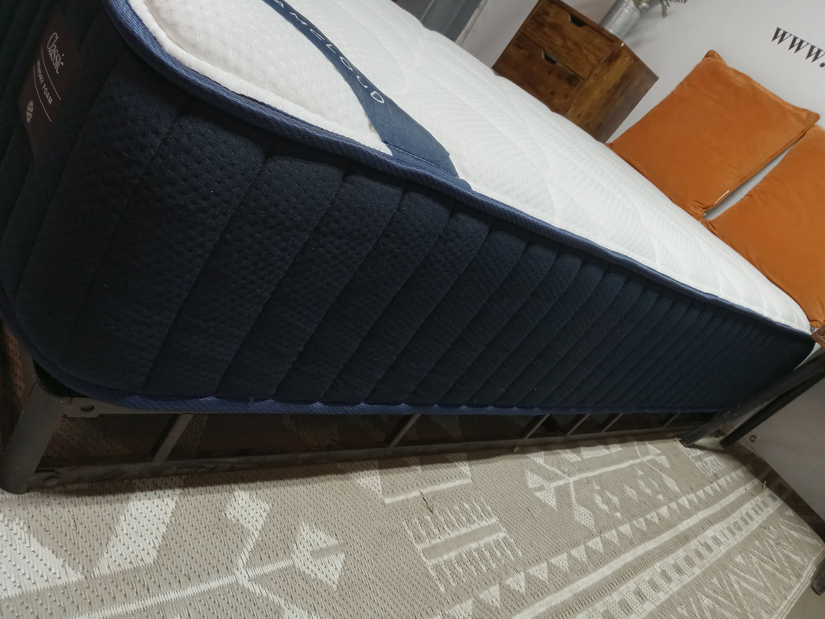 DreamCloud | Classic 11" | Twin Mattress