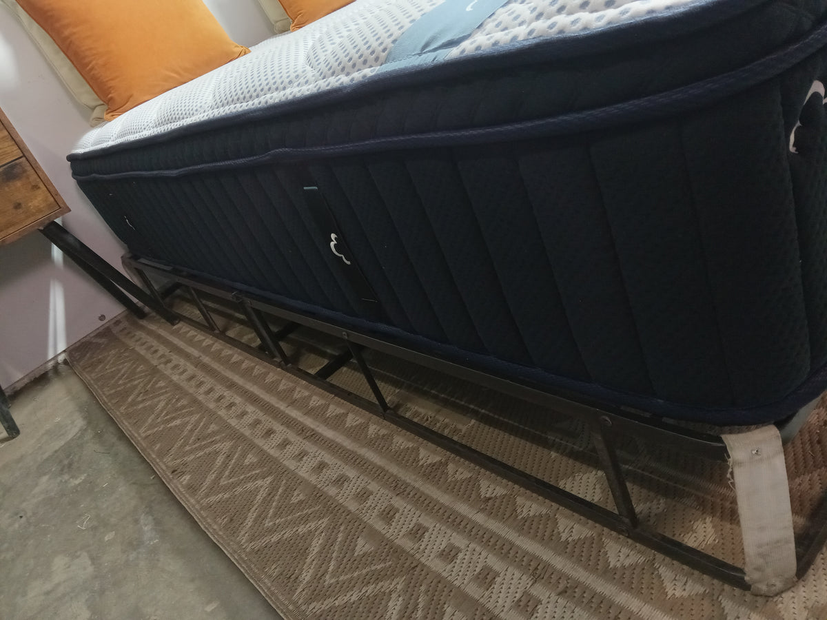 DreamCloud | Classic Hybrid 12" | Full Mattress