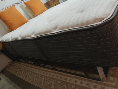 Beautyrest | Silver 12" | Queen Mattress