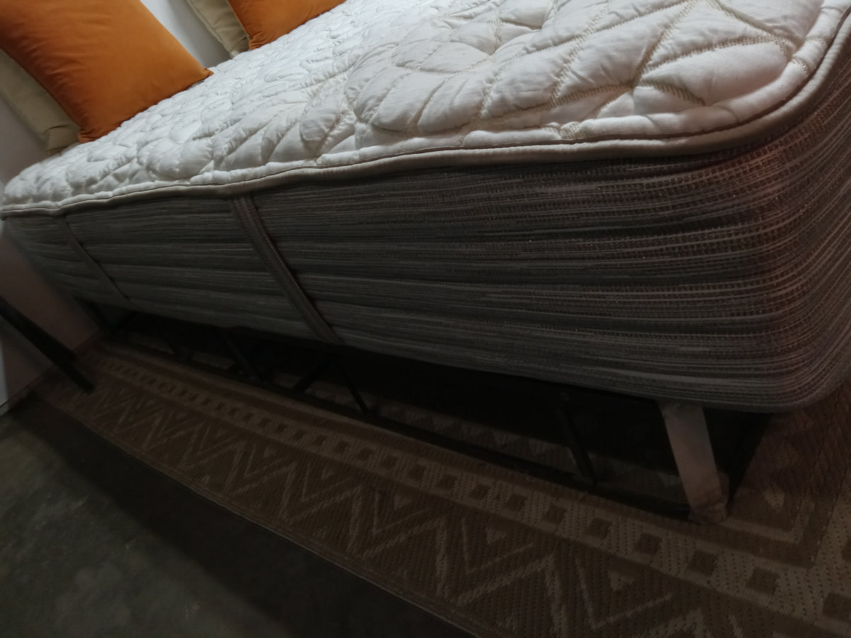 Bob-O-Pedic | Lush 11" | Queen Mattress