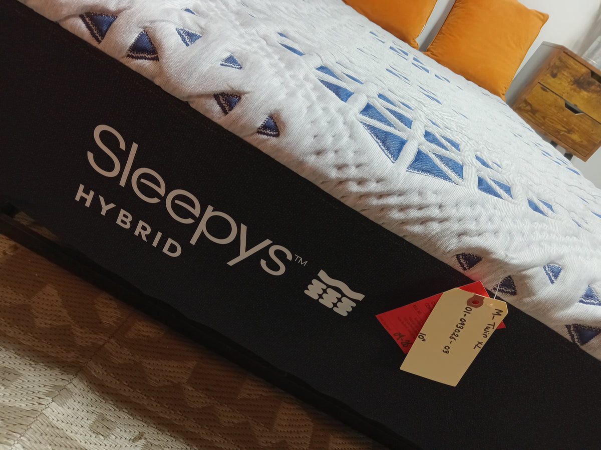 Sleepy’s by Sealy | Hybrid 10" | Twin XL Mattress