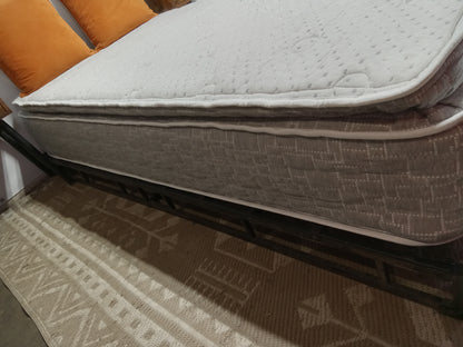 DreamCloud | Classic 12" Plush Hybrid | Twin Mattress