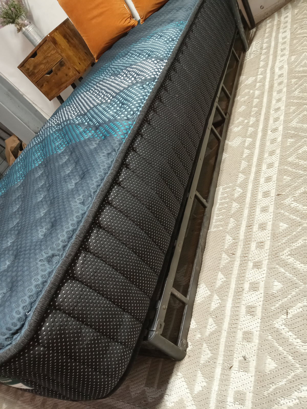 DreamCloud | Pressure Smart 10" | Twin XL Mattress
