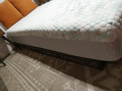 Simmons Beautyrest | ComforPedic iQ 10" | Twin XL Mattress