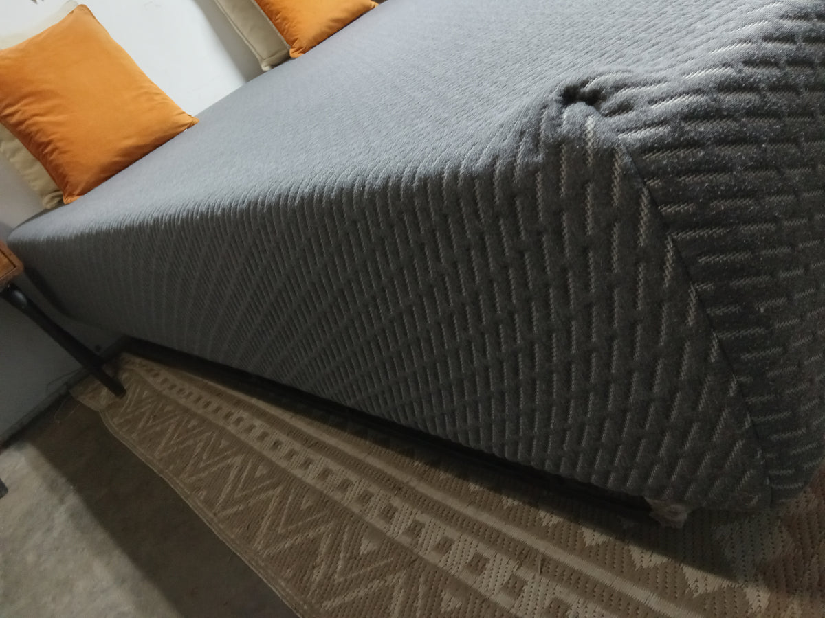 Tuft & Needle | Mint 12" | Queen Mattress